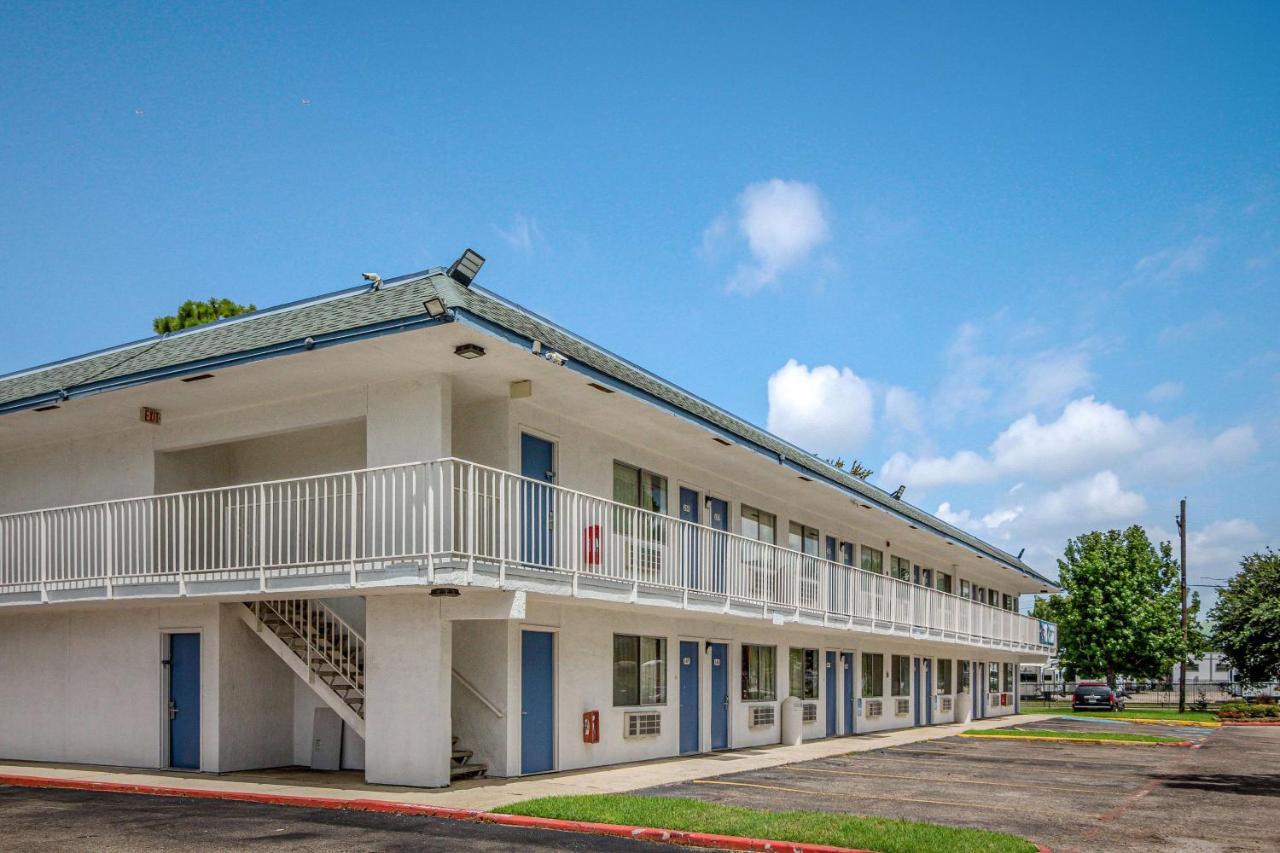 Motel 6-Conroe, Tx מראה חיצוני תמונה