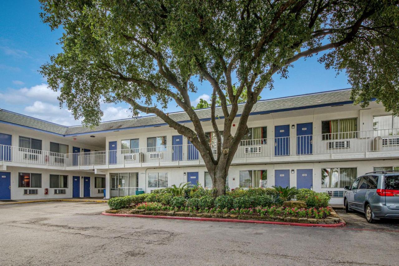 Motel 6-Conroe, Tx מראה חיצוני תמונה