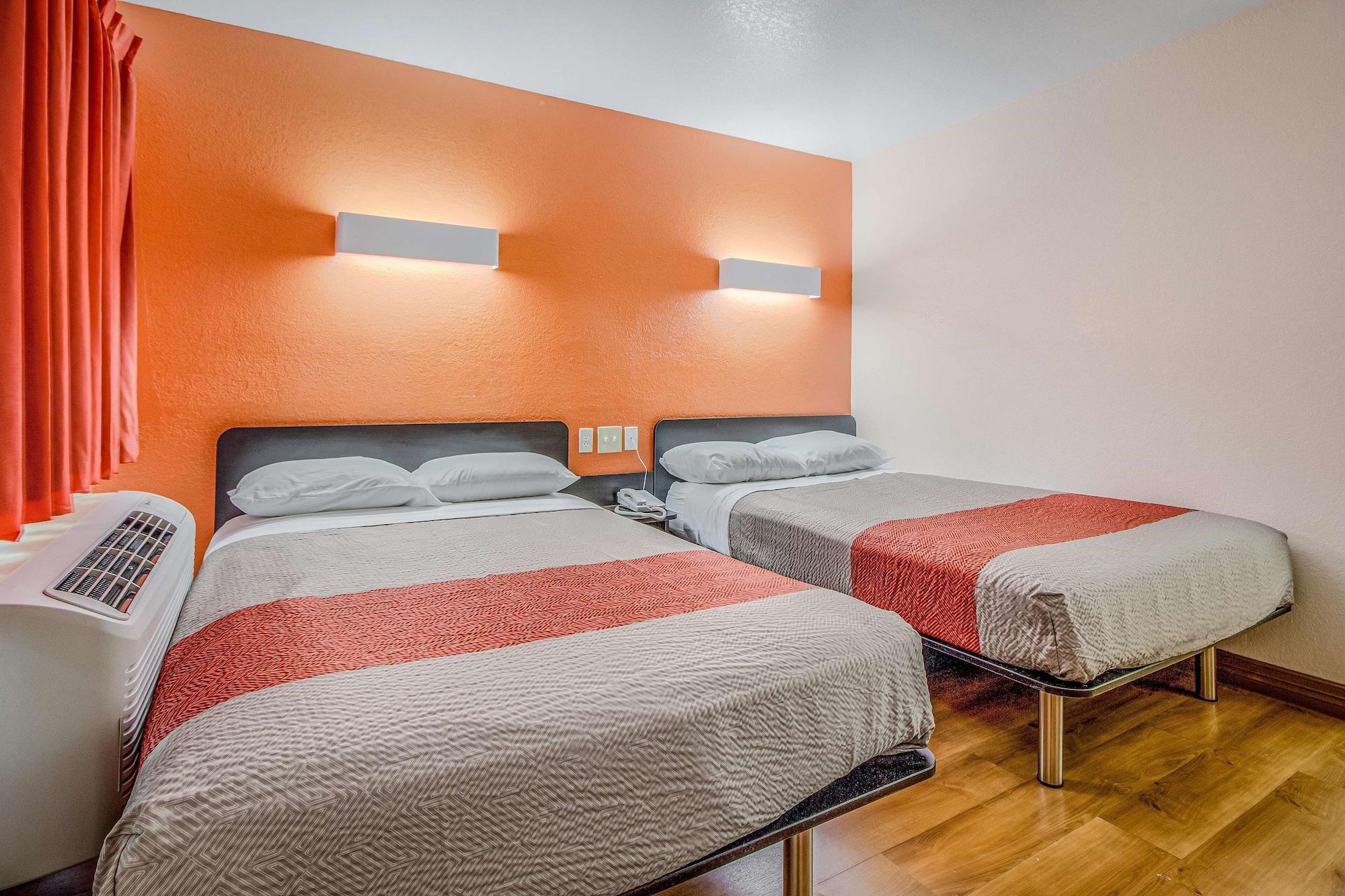 Motel 6-Conroe, Tx מראה חיצוני תמונה