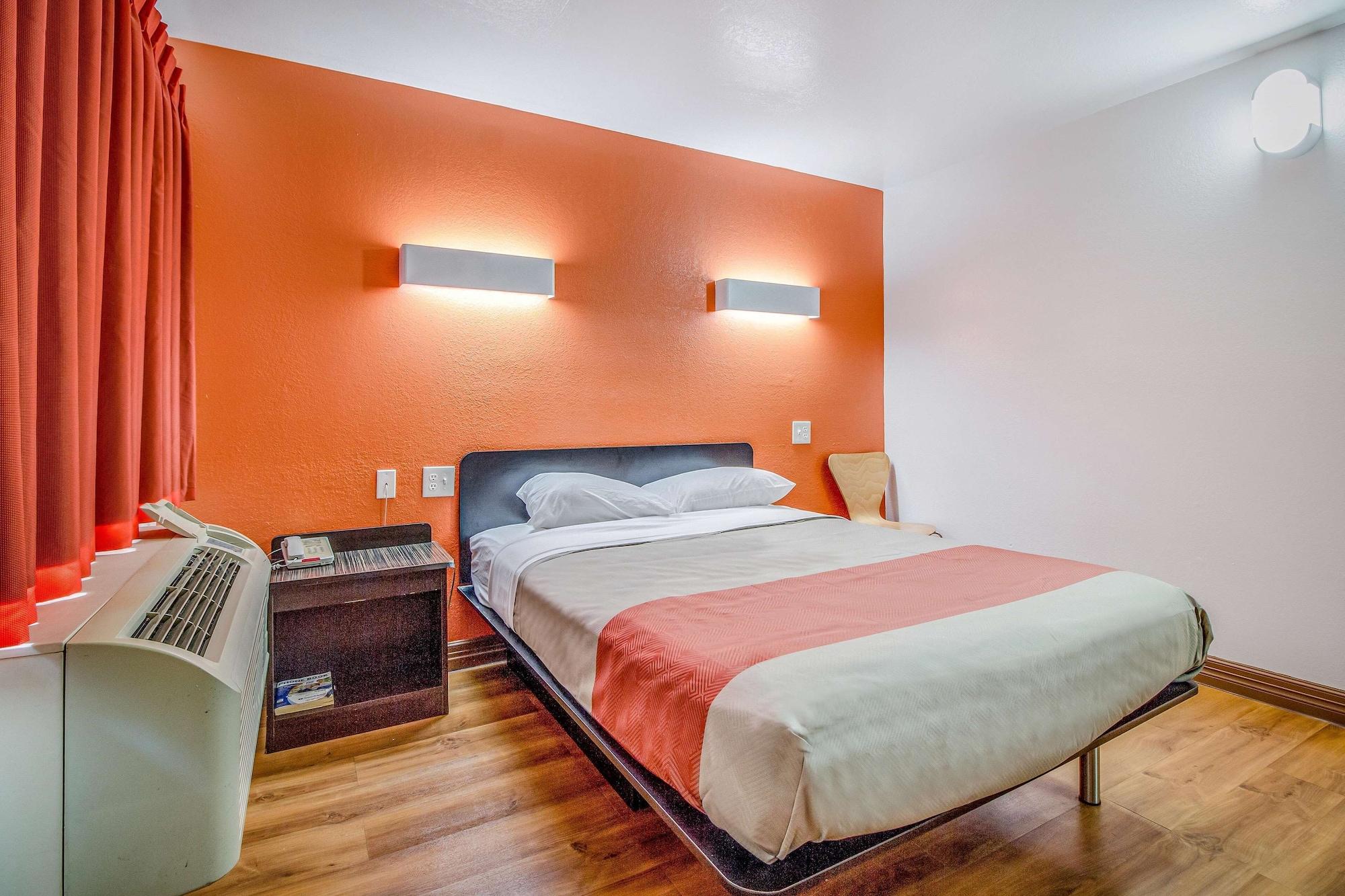 Motel 6-Conroe, Tx מראה חיצוני תמונה