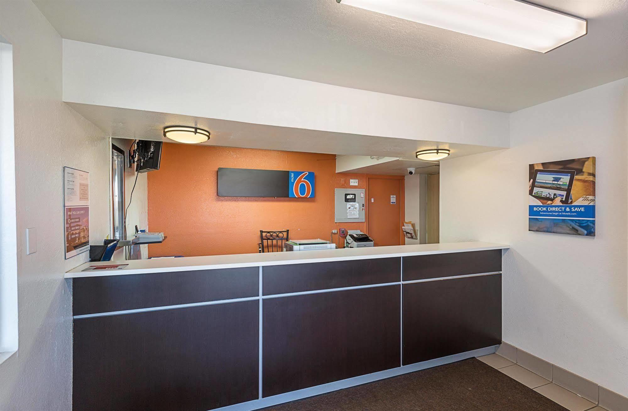 Motel 6-Conroe, Tx מראה חיצוני תמונה